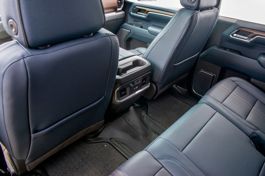 Espaço interior da picape Chevrolet Silverado